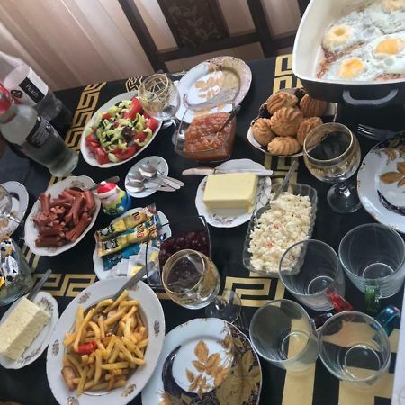 Nur Apartment In Goris Buitenkant foto