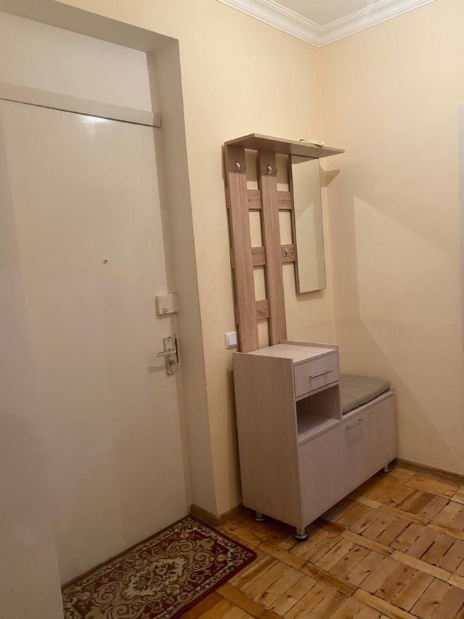 Nur Apartment In Goris Buitenkant foto